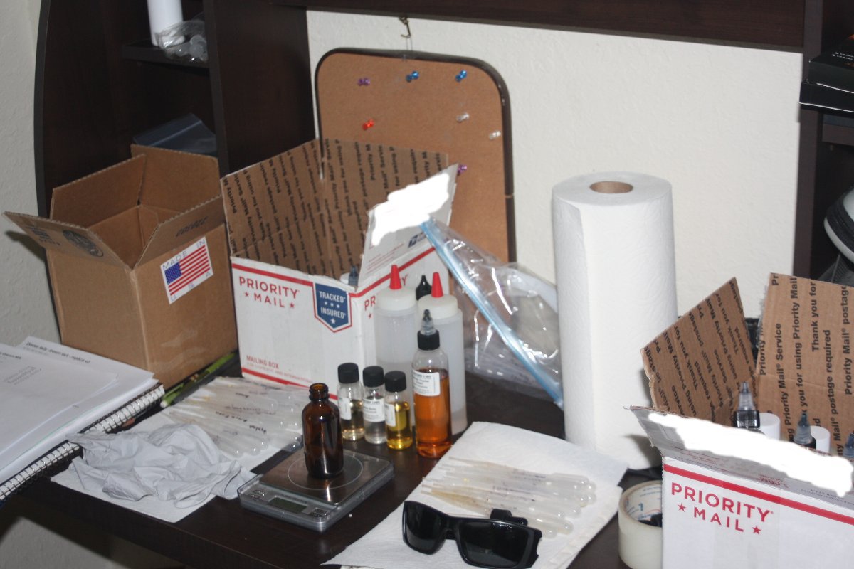 diy vape juice mixing station with flavor concentrates and more