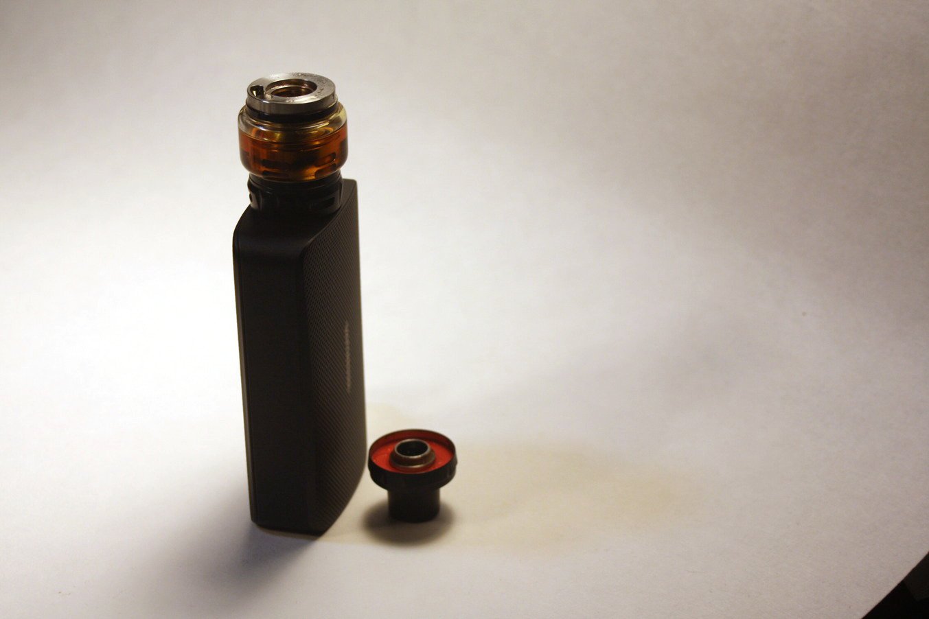 Vaporesso Gen 220W Box mod and SKRR subohm tank with bubble glass